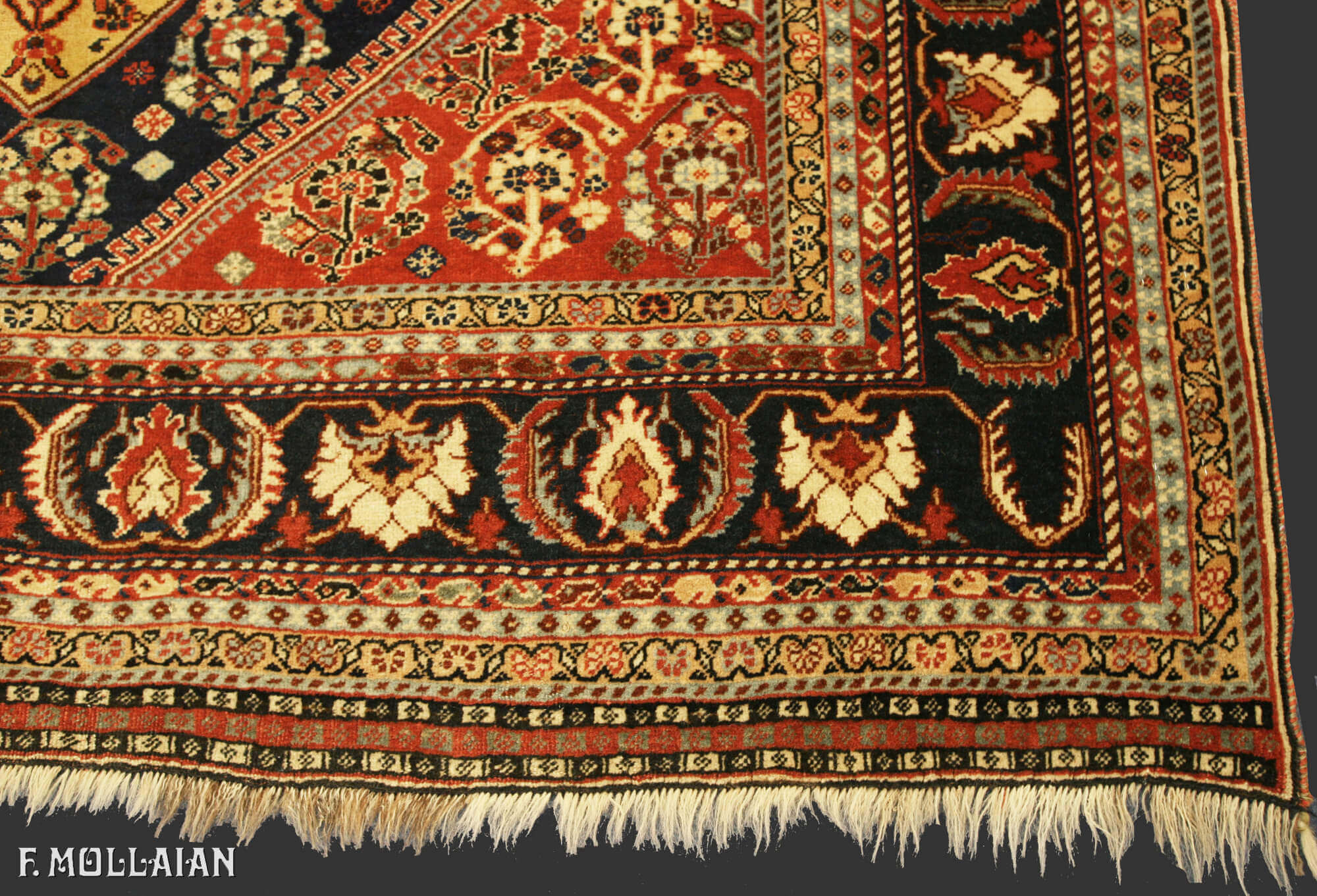 Antique Persian Kashkuli Rug n°:84931382
